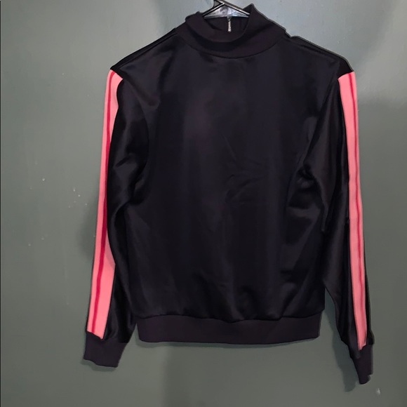 Pull over Jacket - Picture 2 of 2